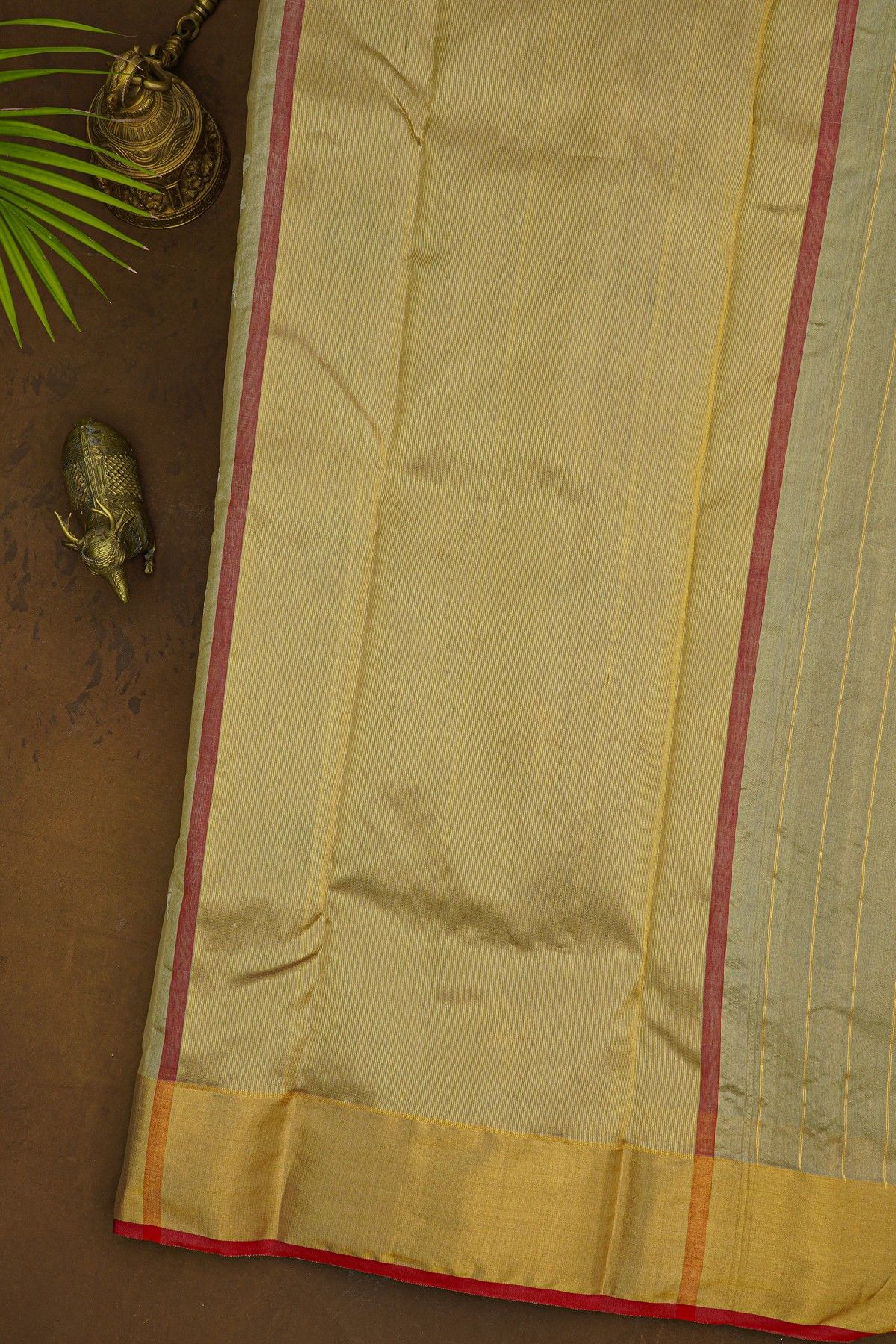 Chanderi Silk Off White Saree WIth All Over Jaal Florals And Animals