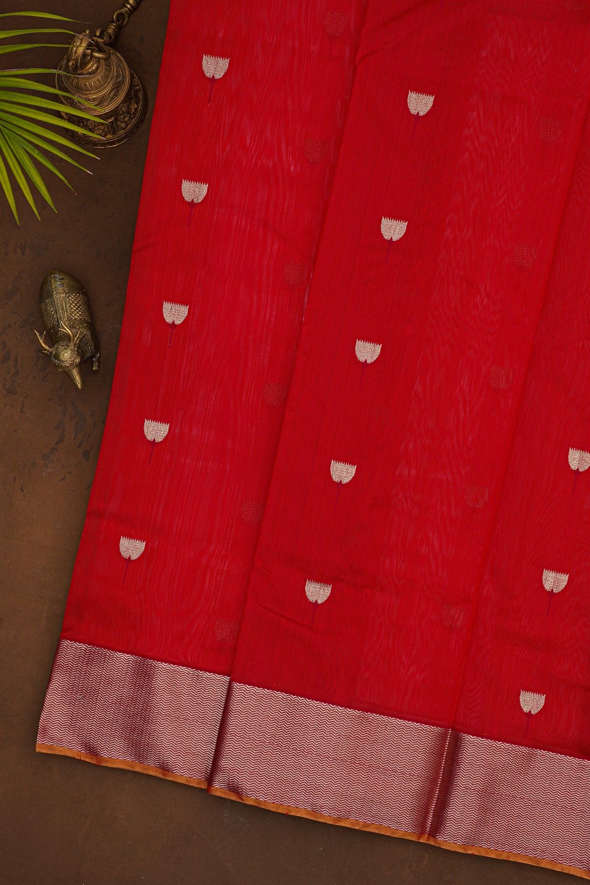 Chanderi Silk Red Saree With Meenakari Zari Buttis
