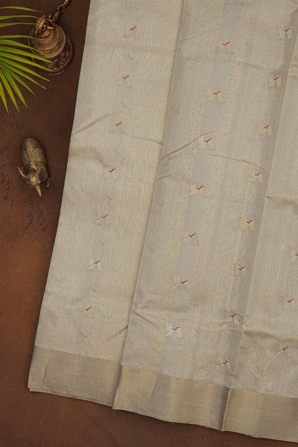 Chanderi Silk Silver Saree With Kaddi Border