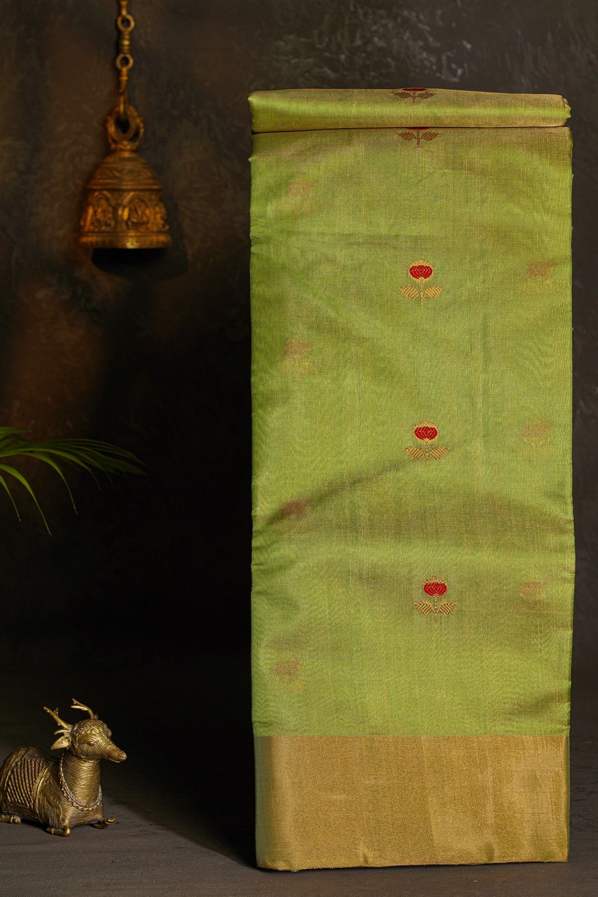 Chanderi Silk Green Saree With Meenakari Zari Buttis Kaddi Border