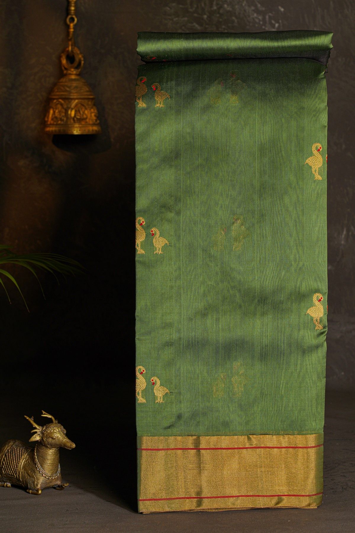 Chanderi Silk Dual Colour Saree With Crane Buttis And Kaddi Border