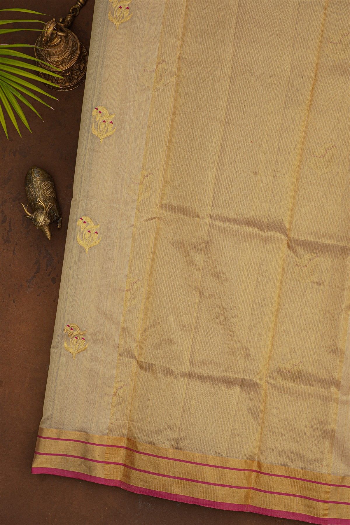 Chanderi Silk Cream Saree With Kaddi Border