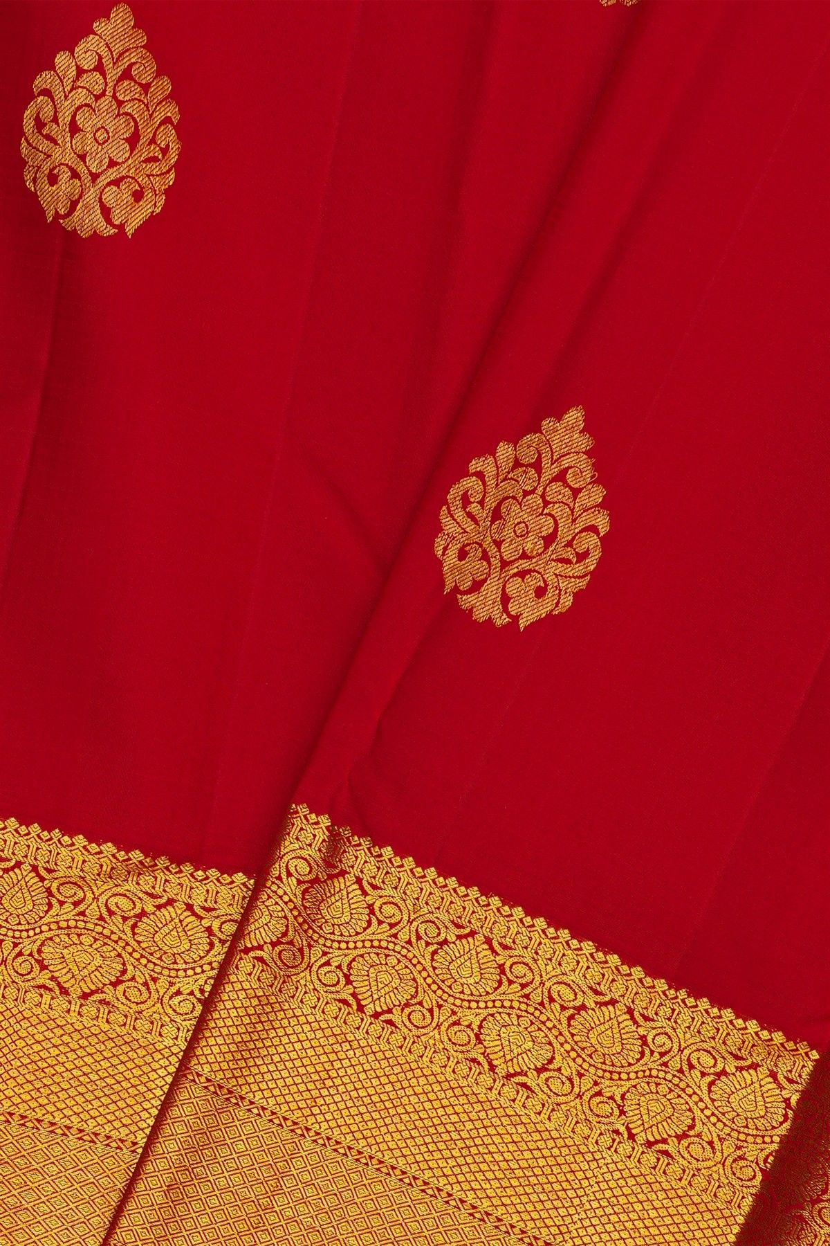 Kancheepuram Silk Red Saree With Florals And Diamonds In Zari Border