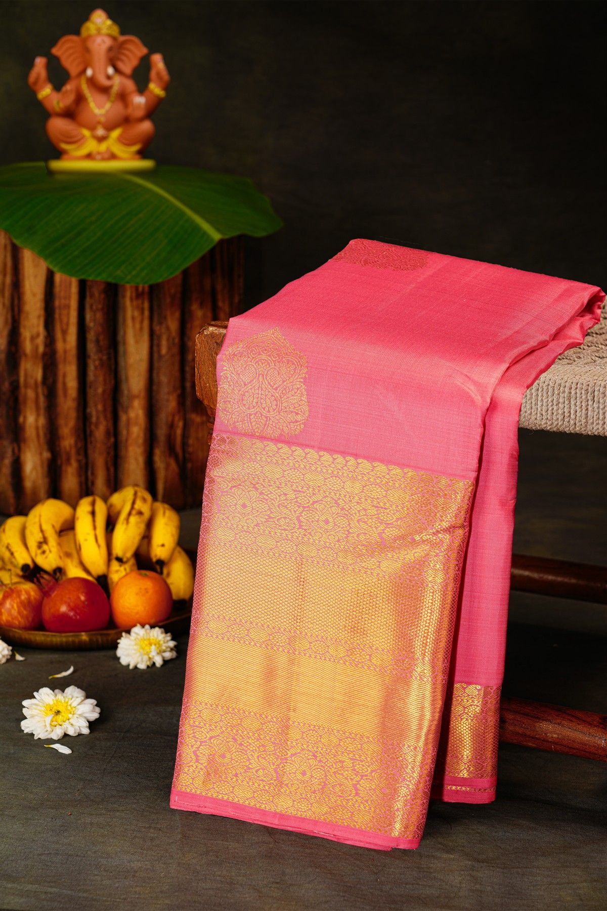 Kancheepuram Silk Baby Pink Saree With Paisley Buttis Body