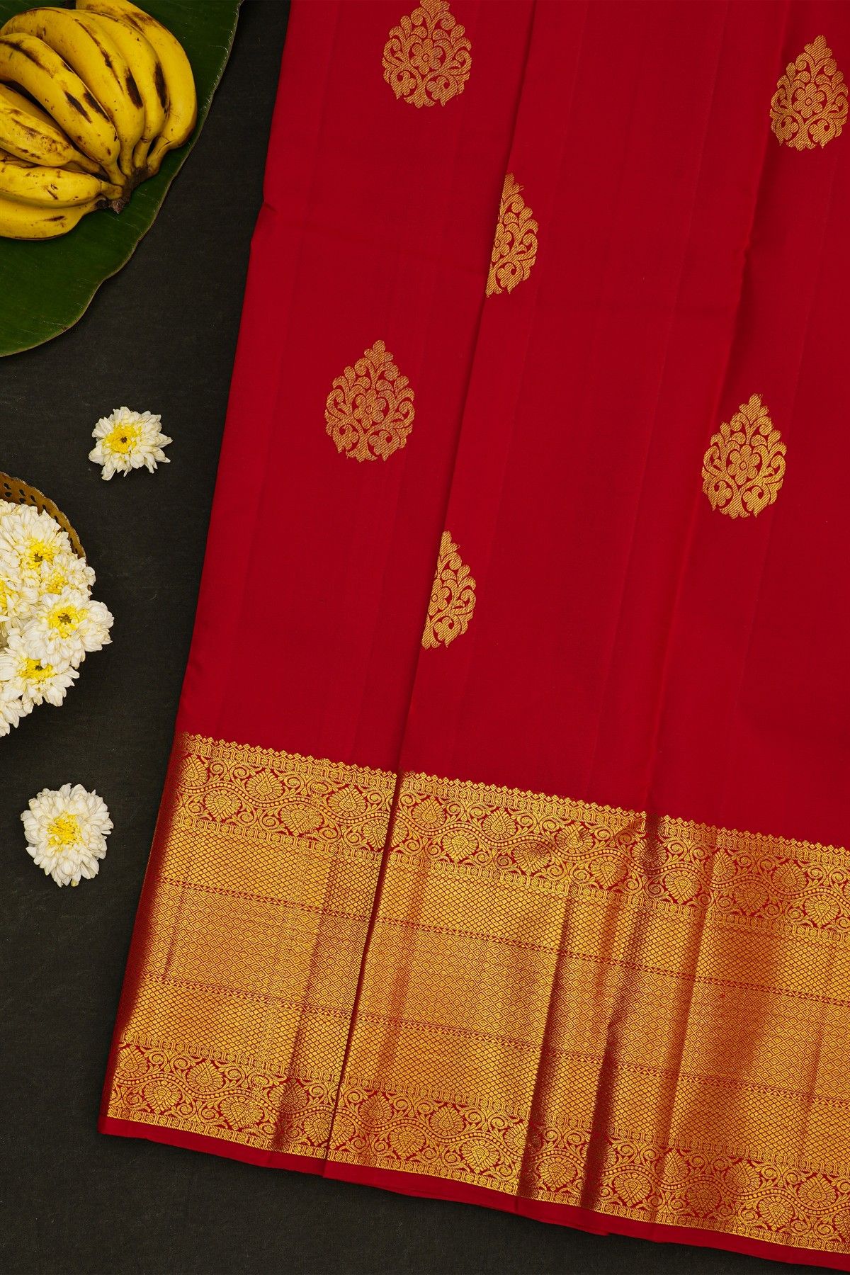 Kancheepuram Silk Red Saree With Big Florals Buttis Body And Zari Self Border