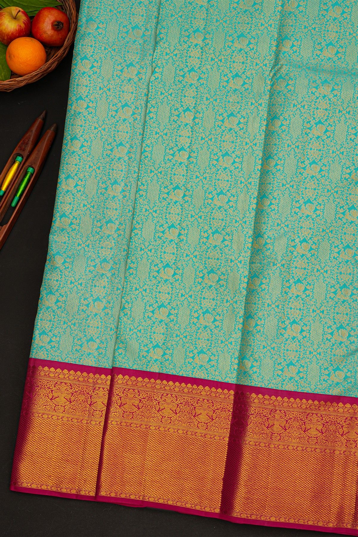 Kancheepuram Silk Sea Blue Saree With Traditional Kuttu Border