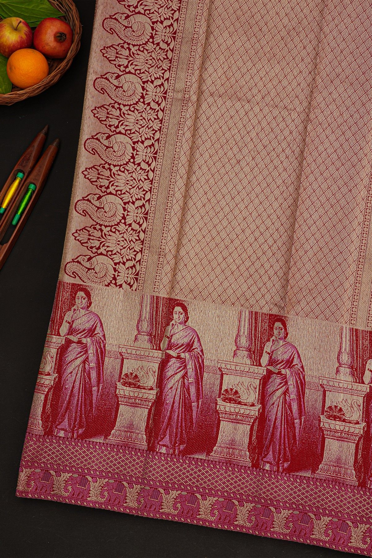 Kancheepuram Silk Pinkish Red Saree With Checks Body Human Zari Weaving Border