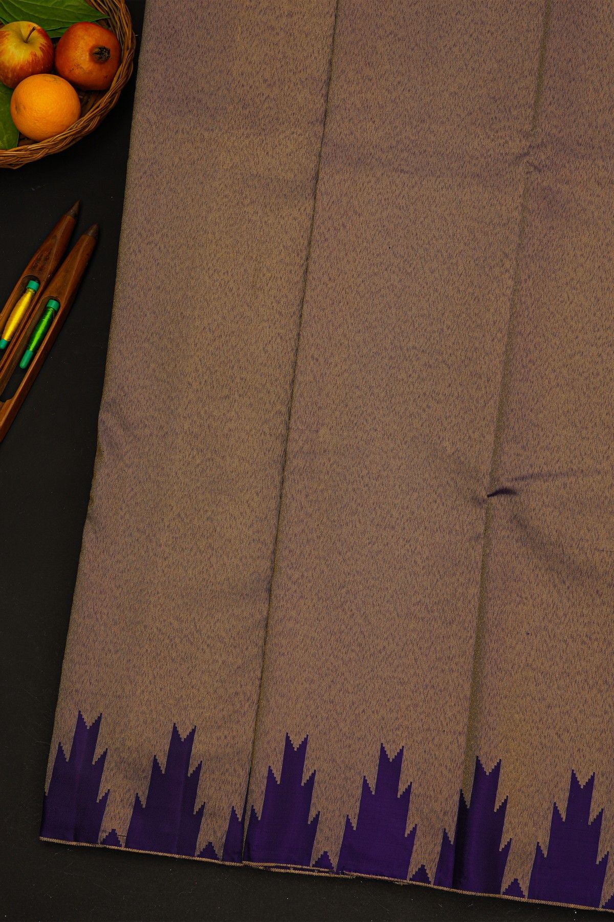 Kancheepuram Silk Dual Colour Saree With Mat Finish Weaving Body And Self Temple Border