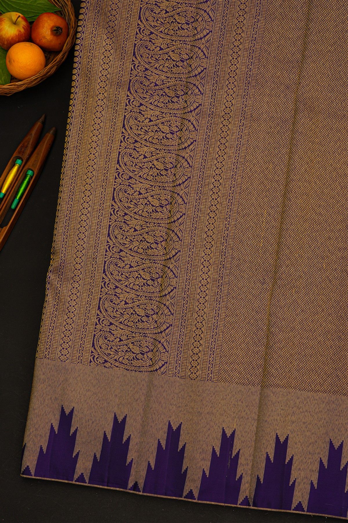 Kancheepuram Silk Dual Colour Saree With Mat Finish Weaving Body And Self Temple Border