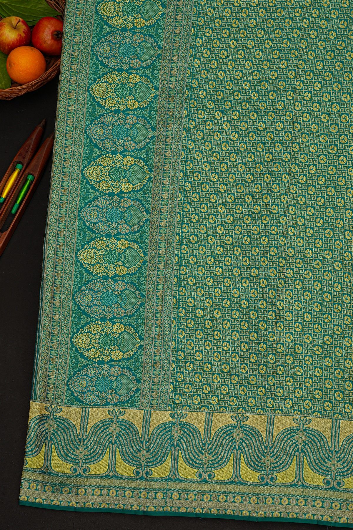 Kancheepuram Silk Rama Green Saree With Gold Zari Weaving