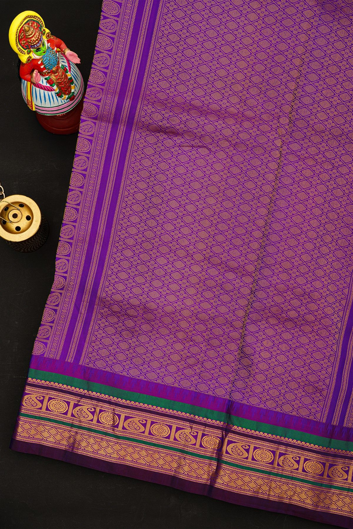 Fusion Kancheepuram Silk Pista Green Saree With Silk Thread Work Body