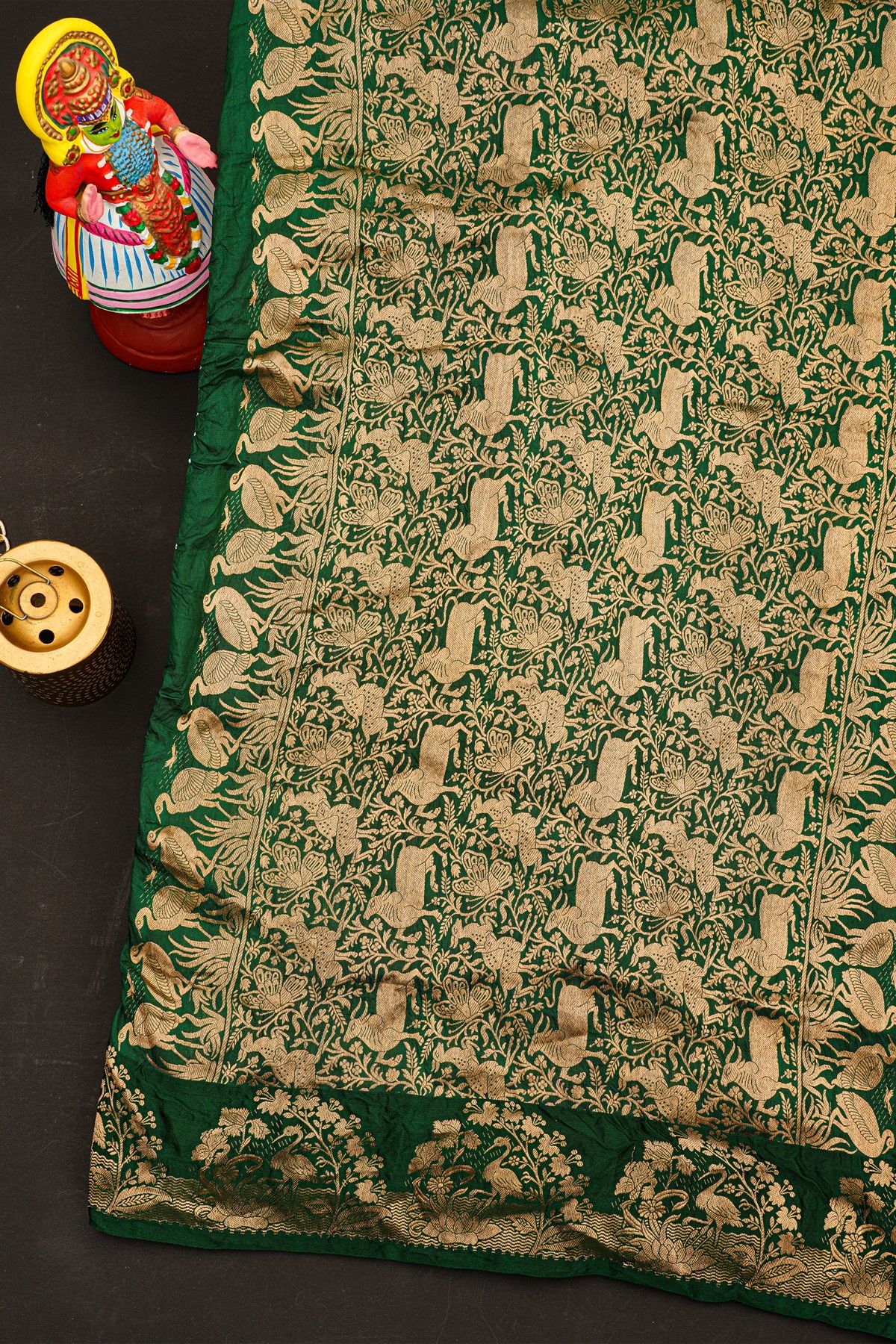 Bandhani Silk Bottle Green Saree With Swans In Bandhani Body