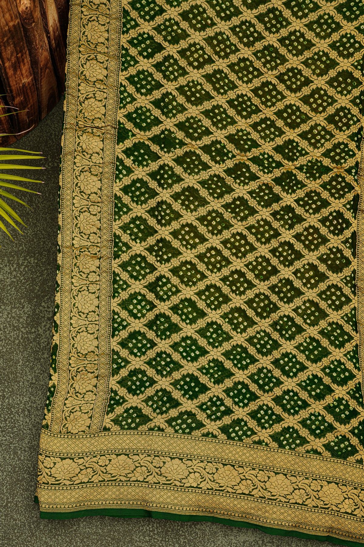 Bandhani Kaddi Georgette Multi-Colour Saree With Bandhani Dots Body