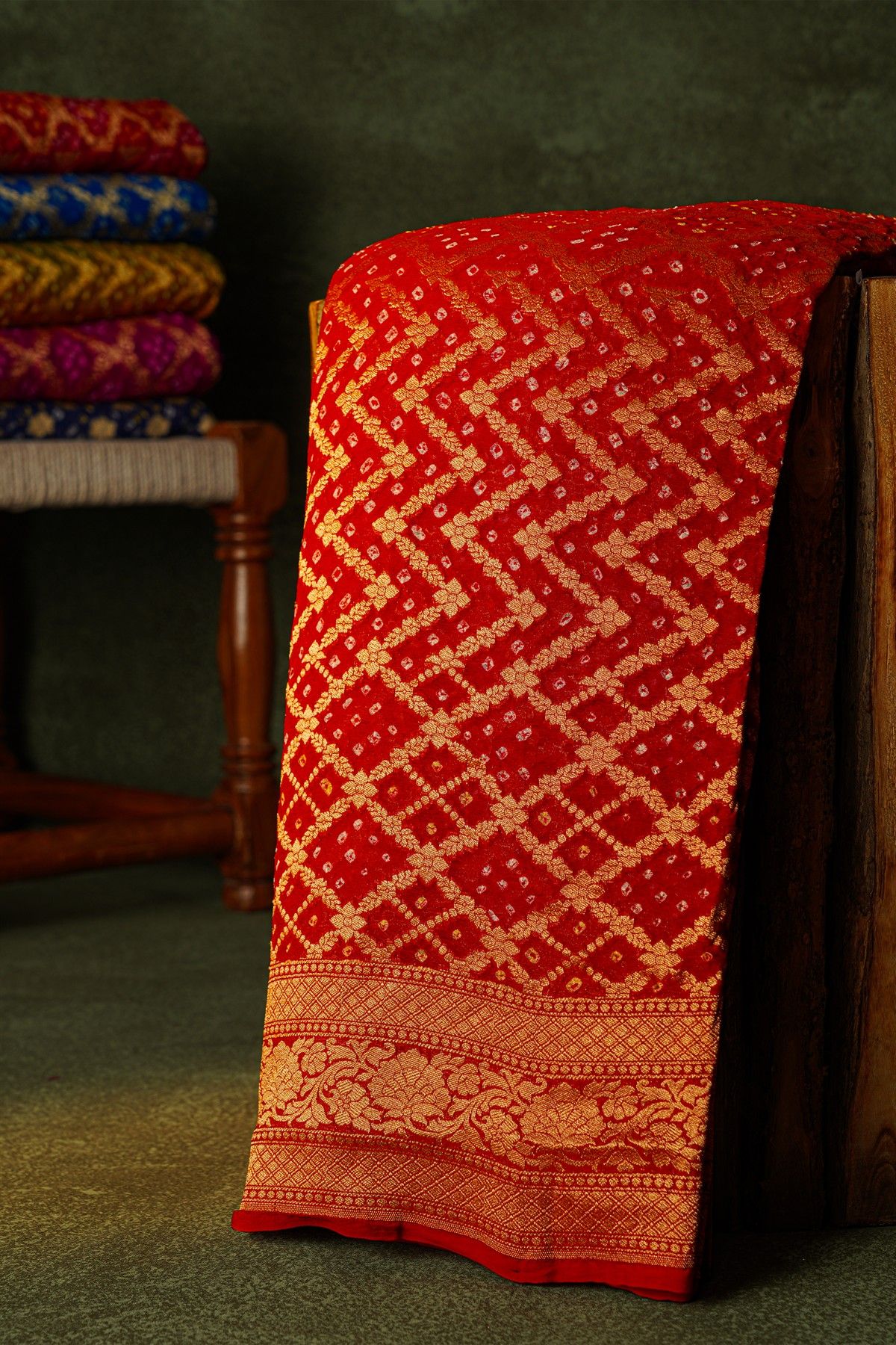 Bandhani Kaddi Georgette Red Saree With Bandhani Dots Body