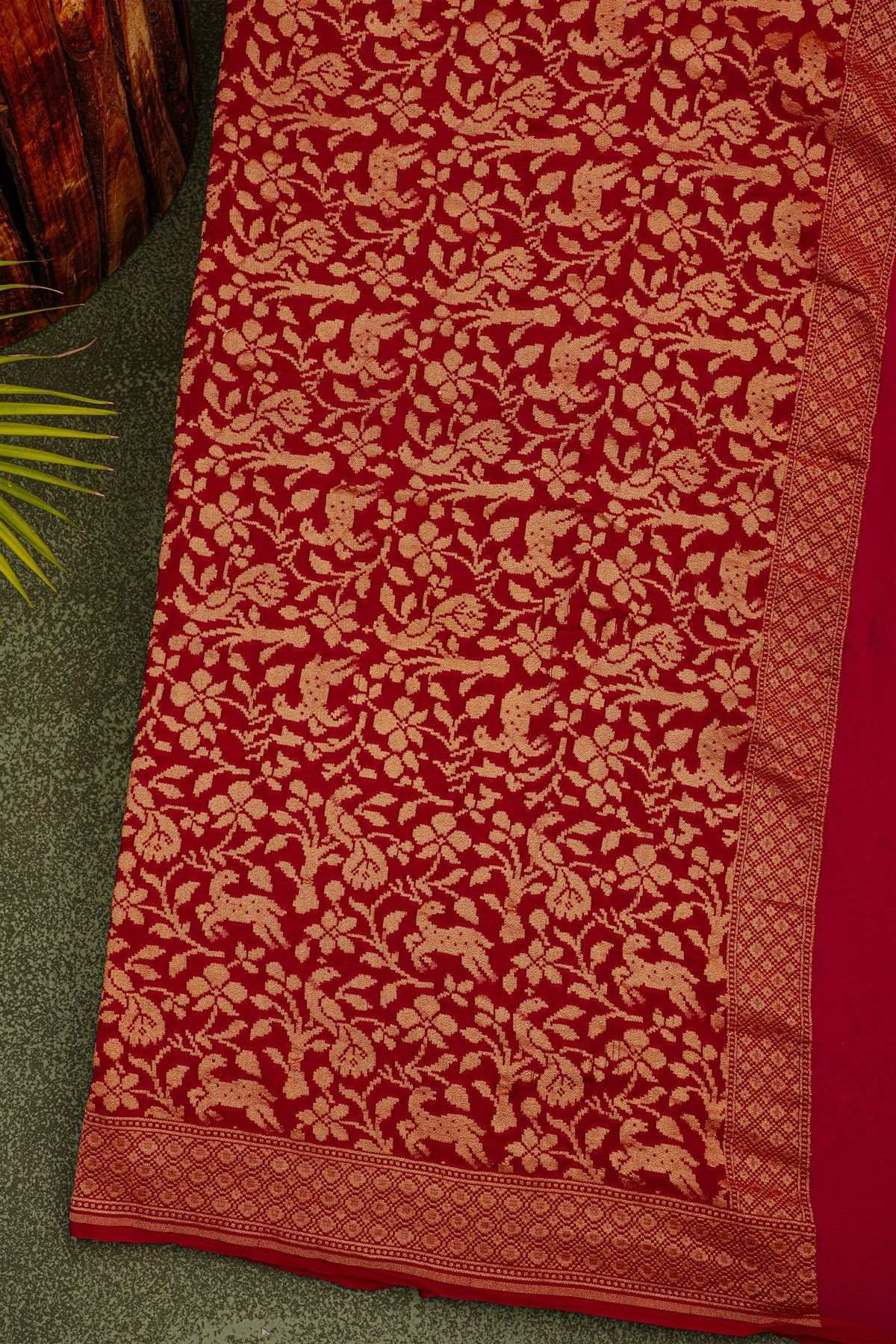 Bandhani Kaddi Georgette Red Saree With Bandhani With Florals