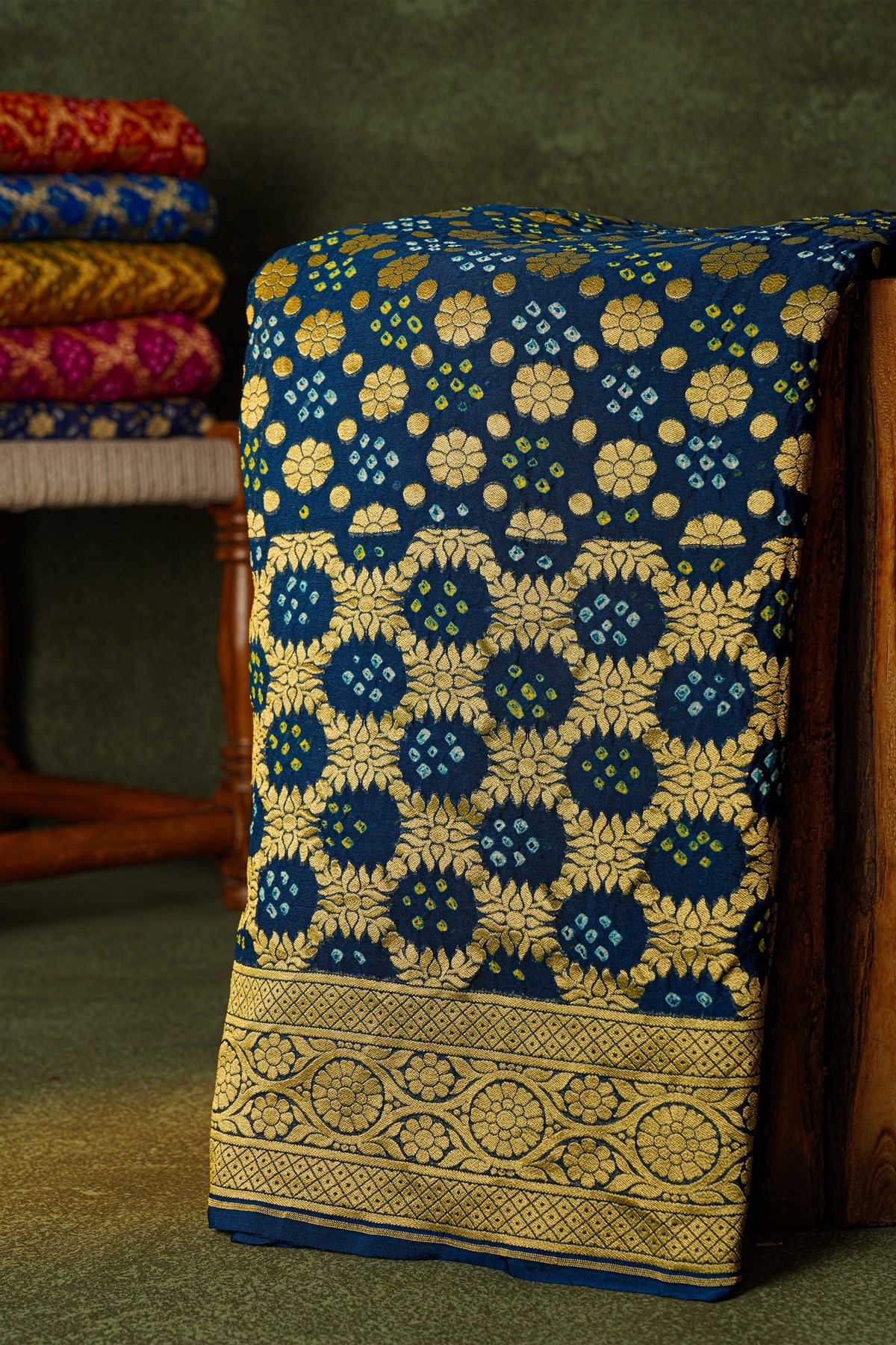 Bandhani Kaddi Georgette Teal Blue Saree With Bandhani Dots And Florals Body