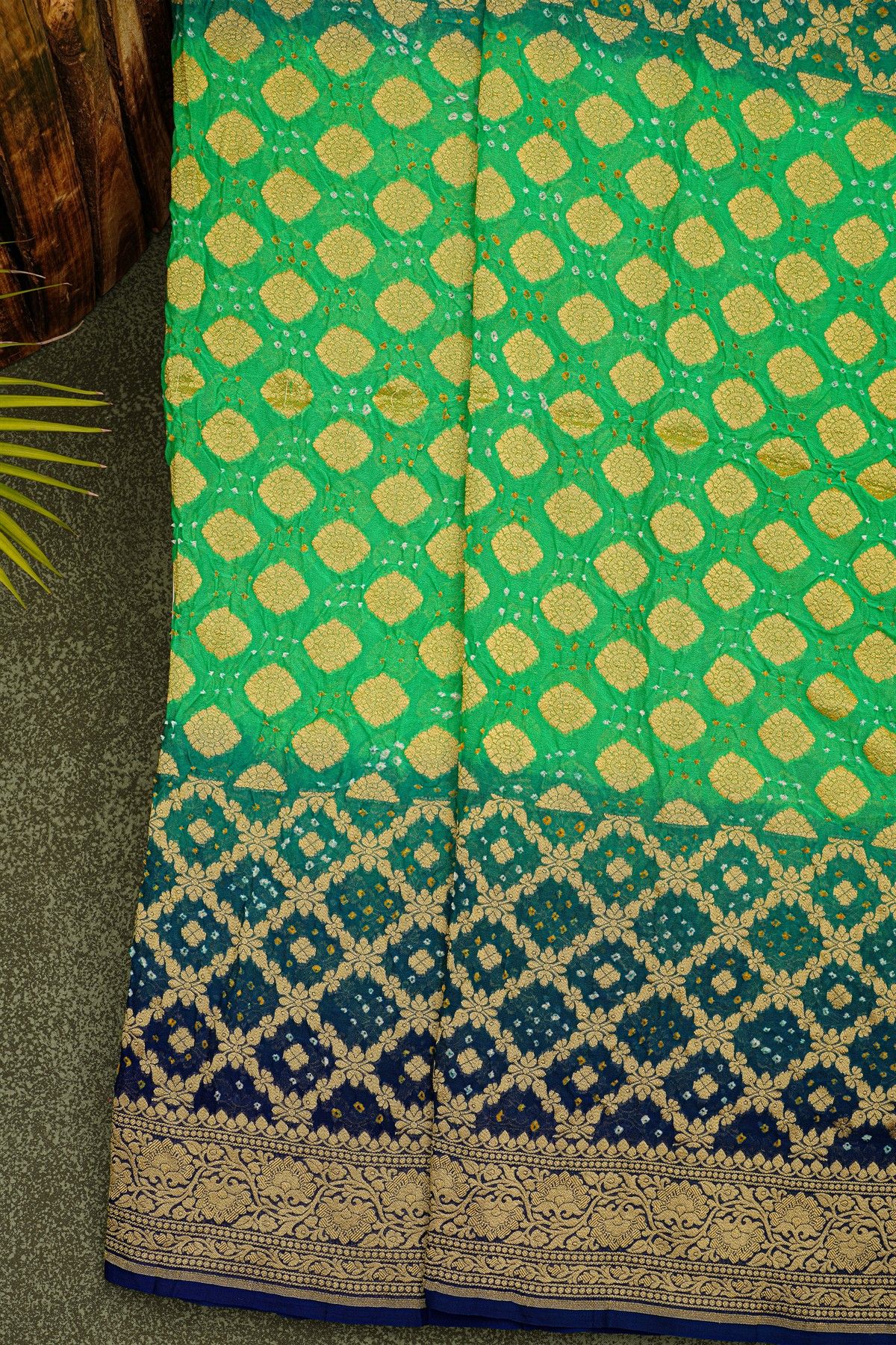 Bandhani Kaddi Georgette Dual Colour Saree With Bandhani Dots Body