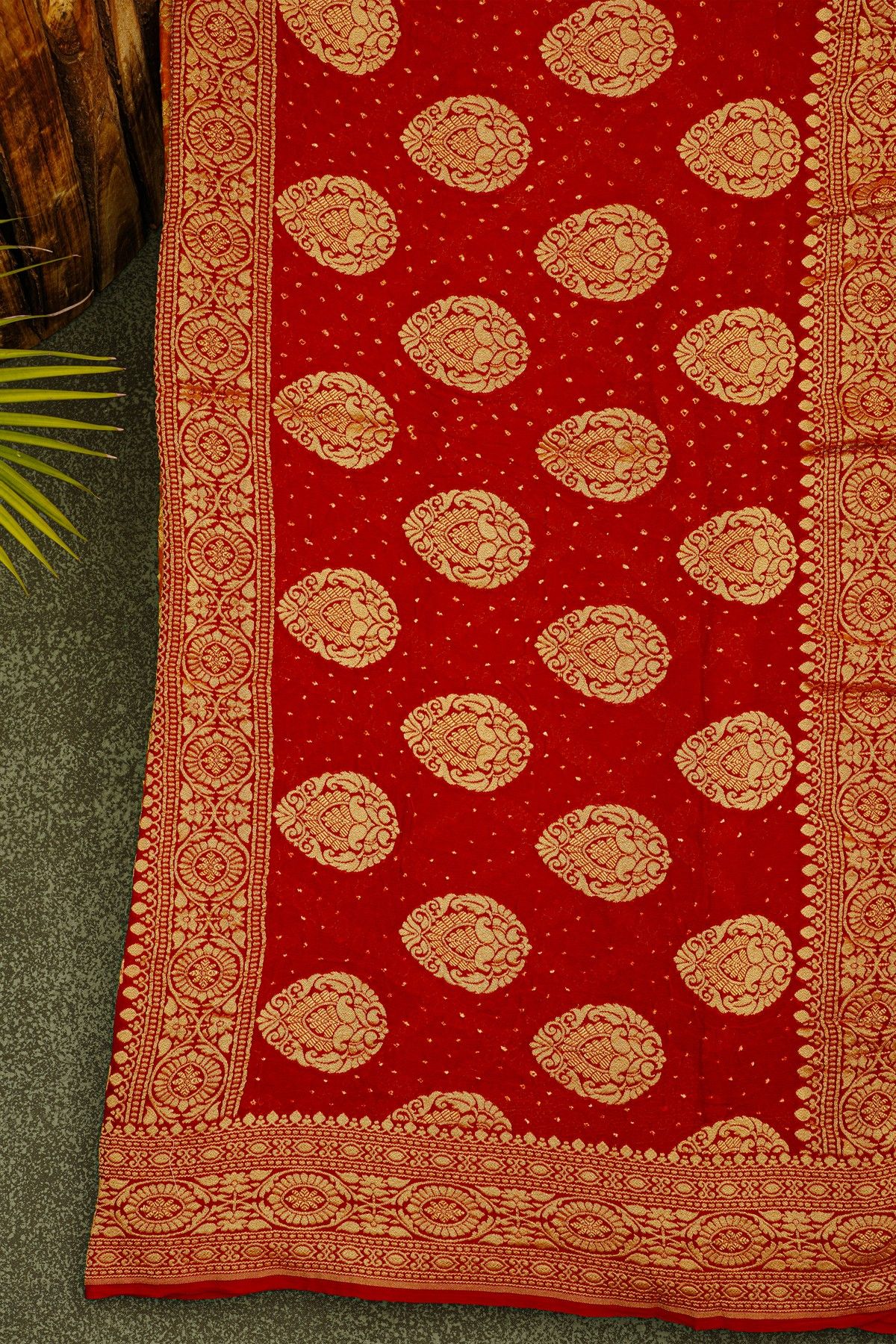Bandhani Kaddi Georgette Dual Colour Saree With Bandhani Dots And Florals Body