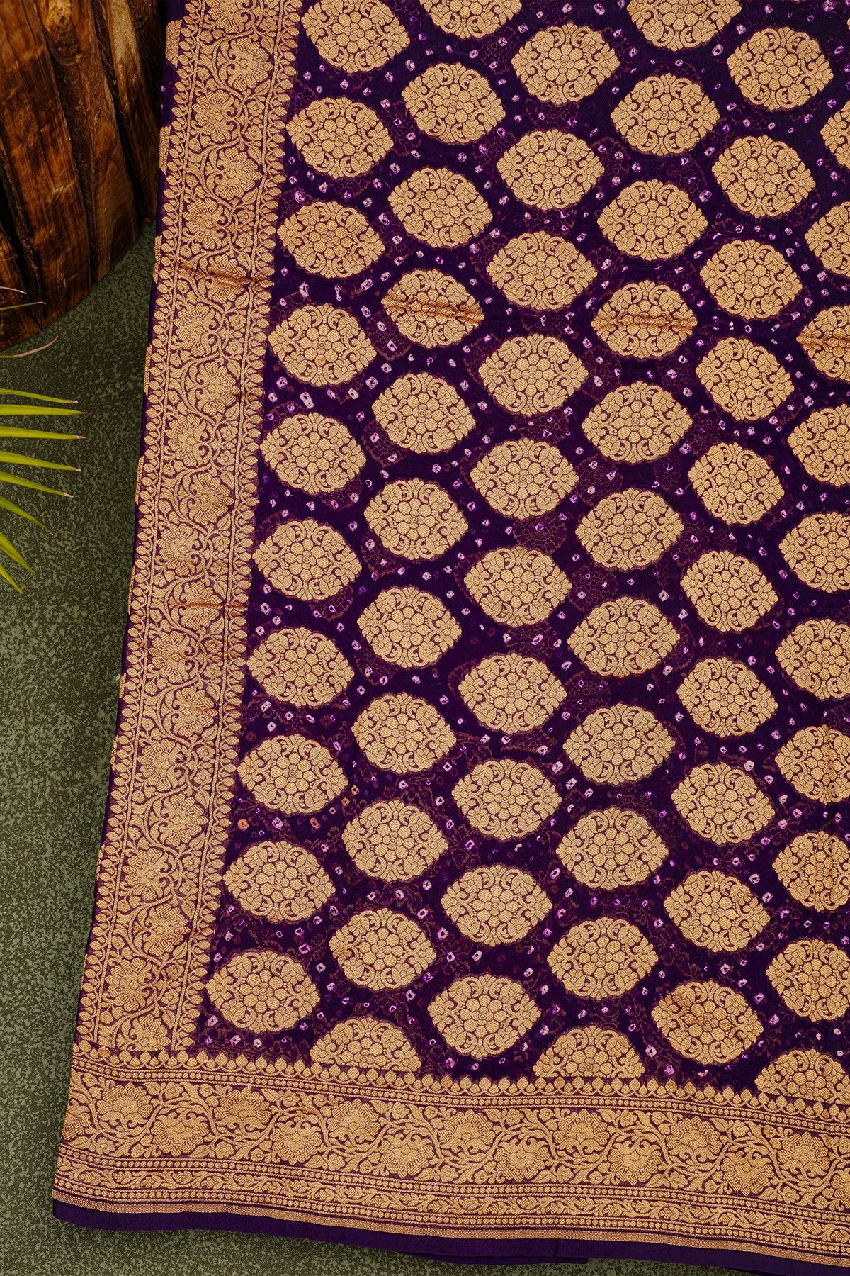 Bandhani Kaddi Georgette Purple Saree With Bandhani Dots Body