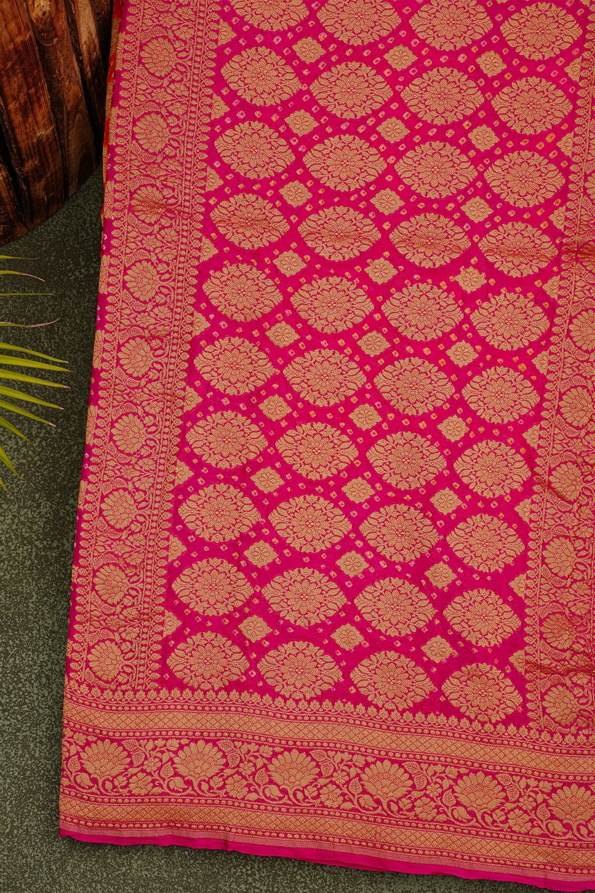 Bandhani Kaddi Georgette Dual Colour Saree With Bandhani Dots And Florals Body