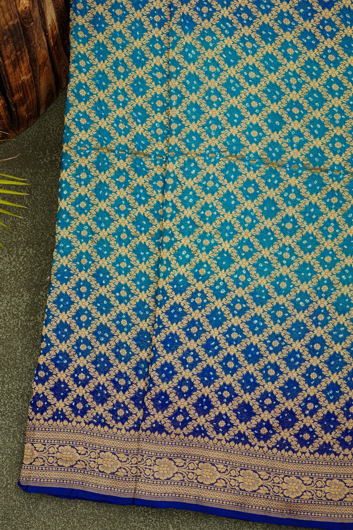 Bandhani Kaddi Georgette Dual Colour Saree With Bandhani Dots And Florals Body