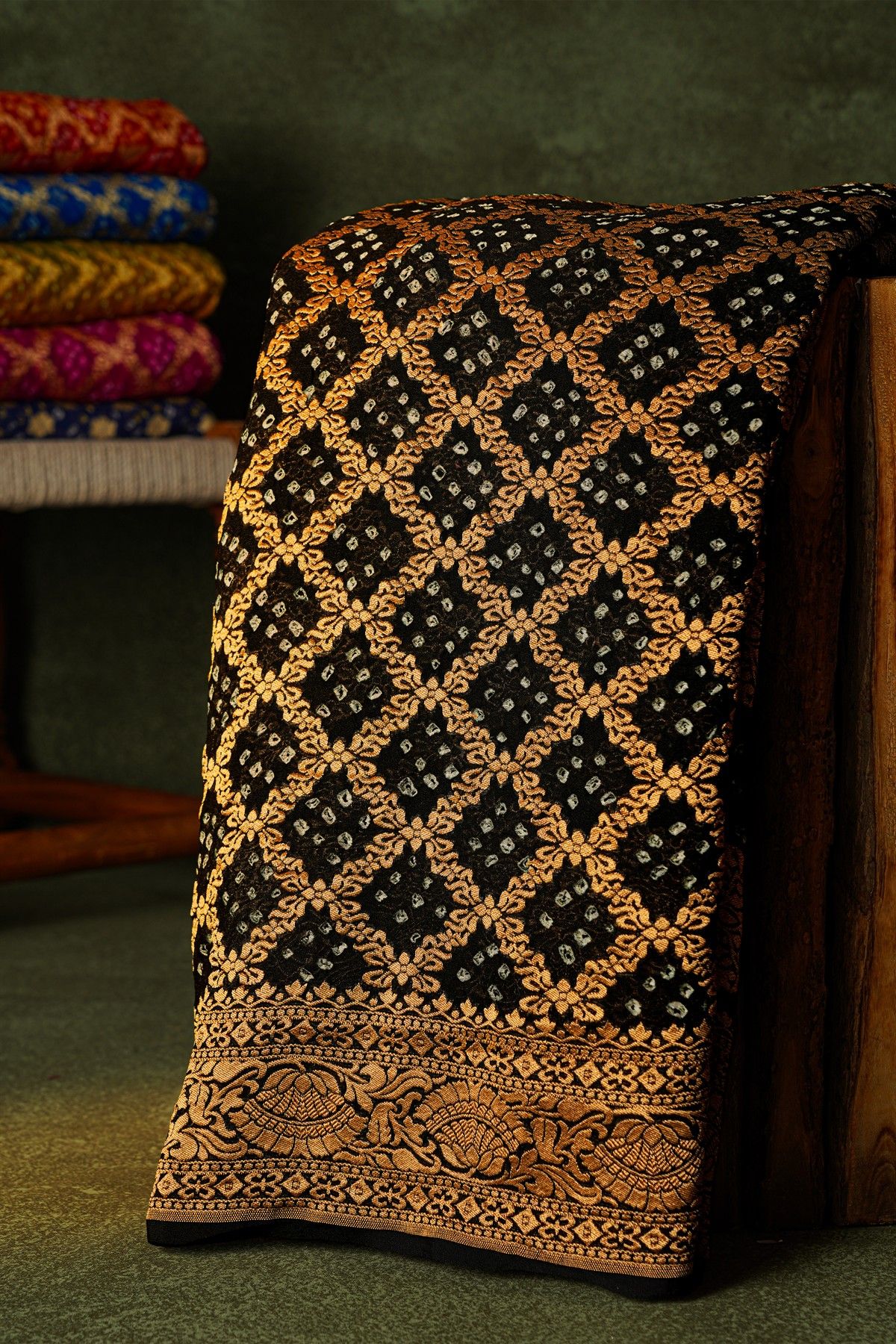 Bandhani Kaddi Georgette Black Saree With Bandhani Dots And Florals Body