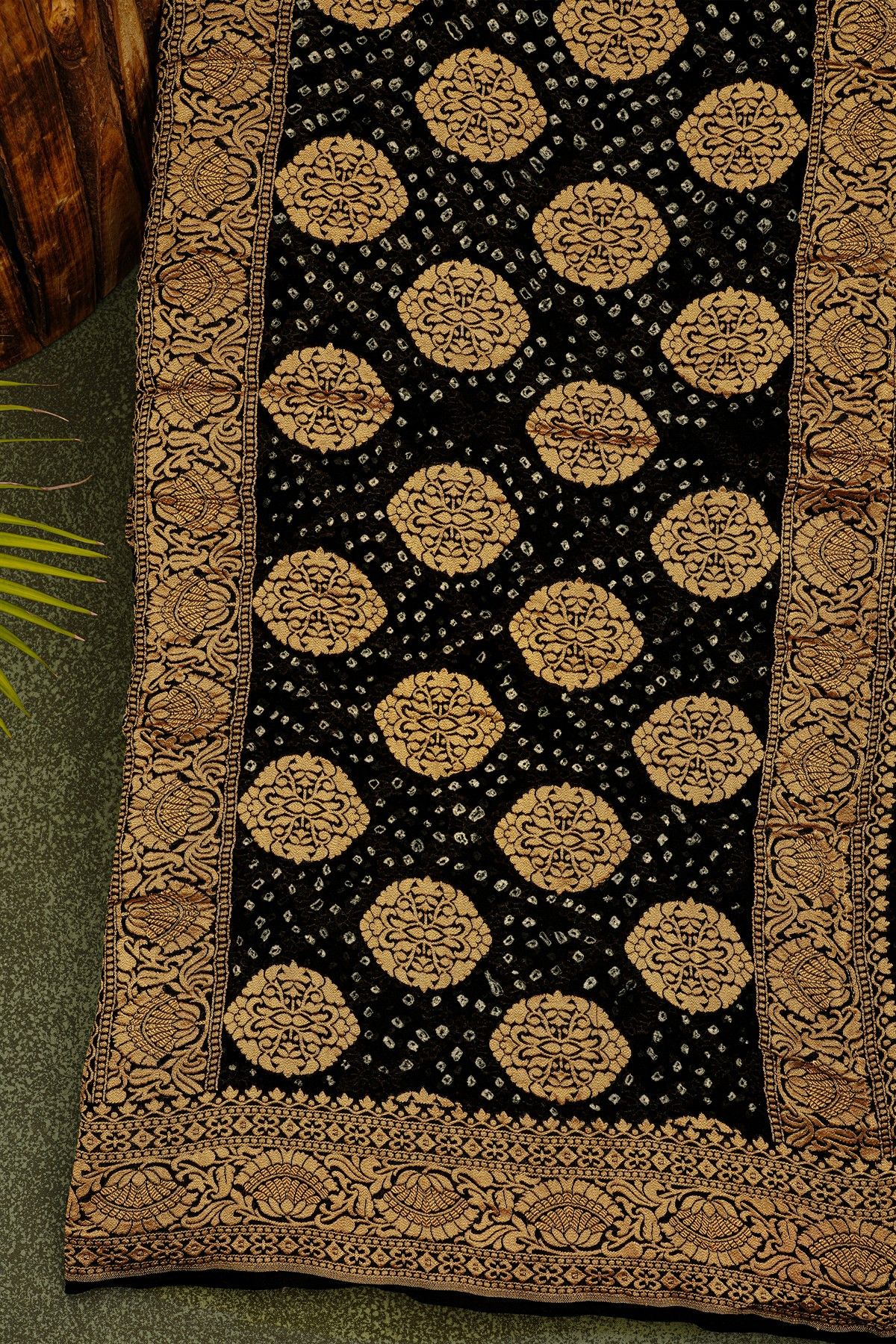 Bandhani Kaddi Georgette Black Saree With Bandhani Dots And Florals Body