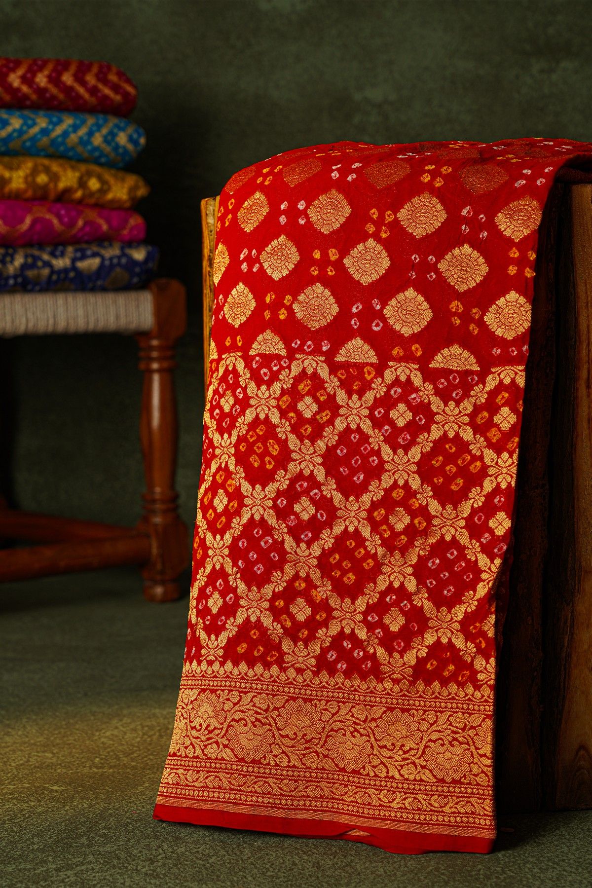 Bandhani Kaddi Georgette Red Saree With Florals And Bandhani Dots Body