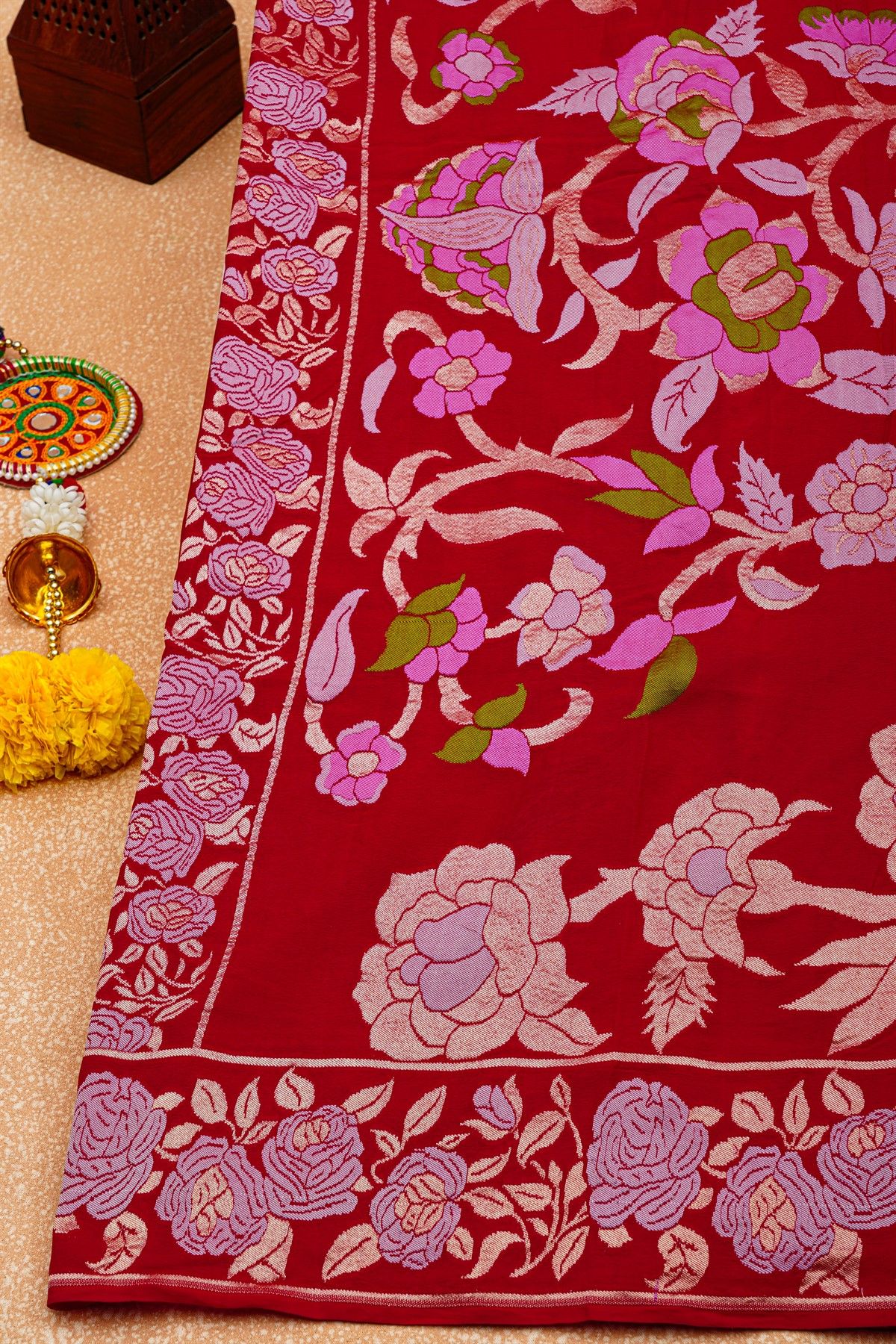 Banarasi Georgette Red Saree With Florals And Leaves Body
