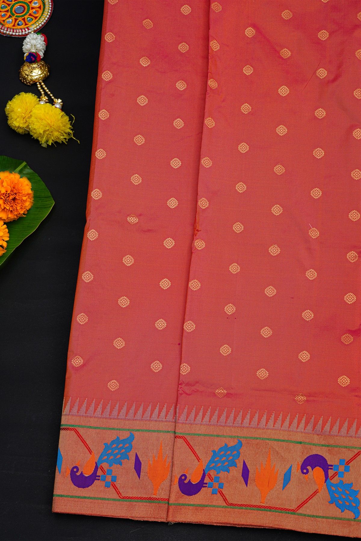 Narayanpet Silk Dual Colour Saree With Paithani Pallu And Border