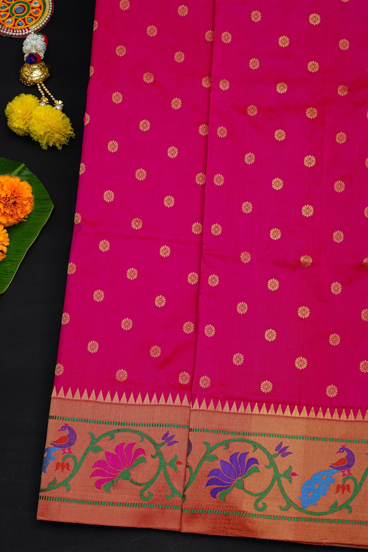 Narayanpet Silk Rani Pink Saree With Florals And Peacocks Paithani Border