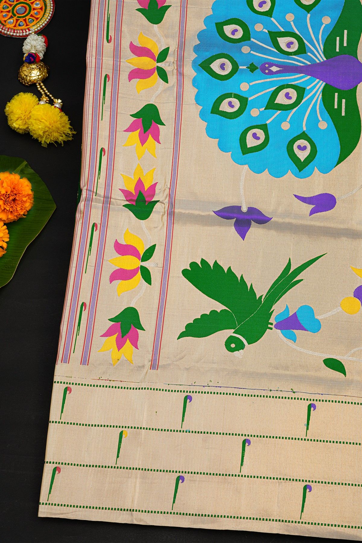Narayanpet Silk Bottle Green Saree With Muniya Buttis Border