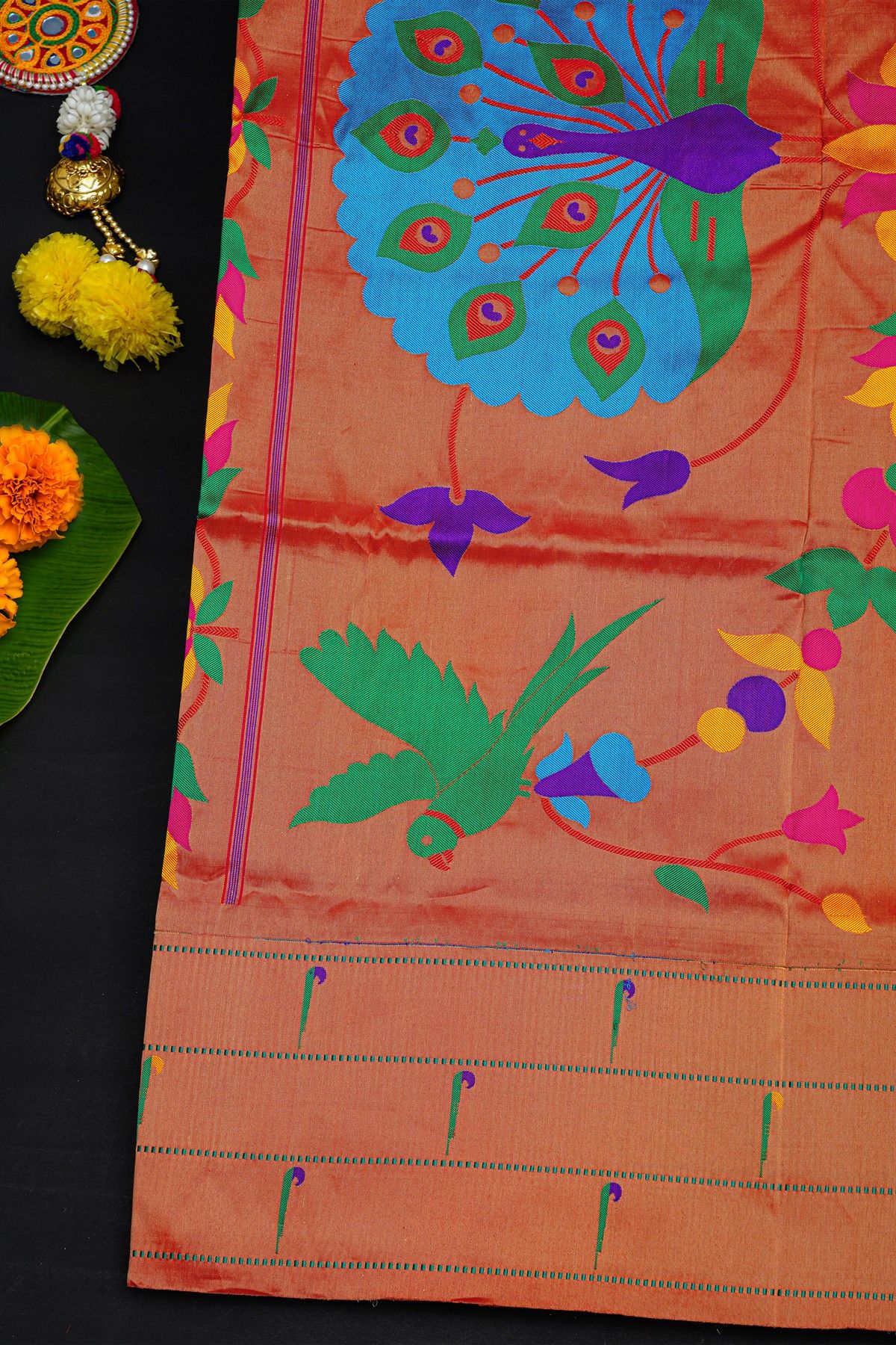 Narayanpet Silk Onion Pink Saree With Muniya Buttis Border