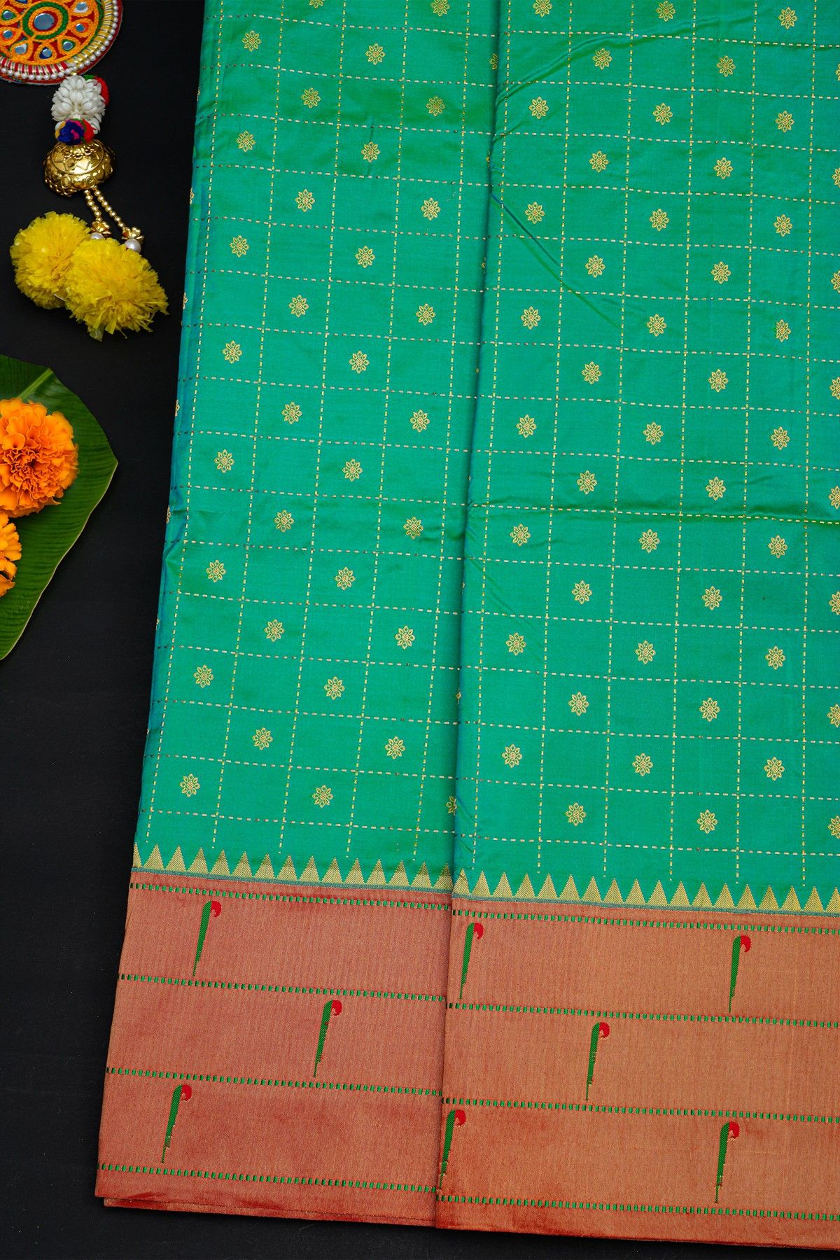 Narayanpet Silk Sea Green Saree With Muniya Buttis Border