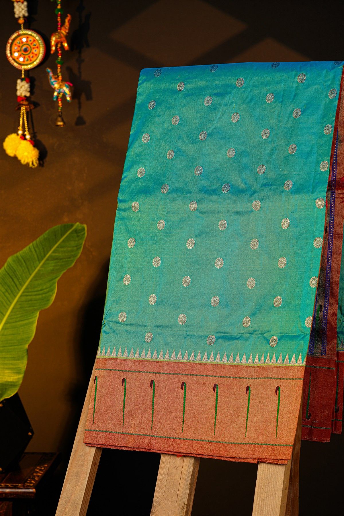 Narayanpet Silk Sea Green Saree With Muniya Buttis Border