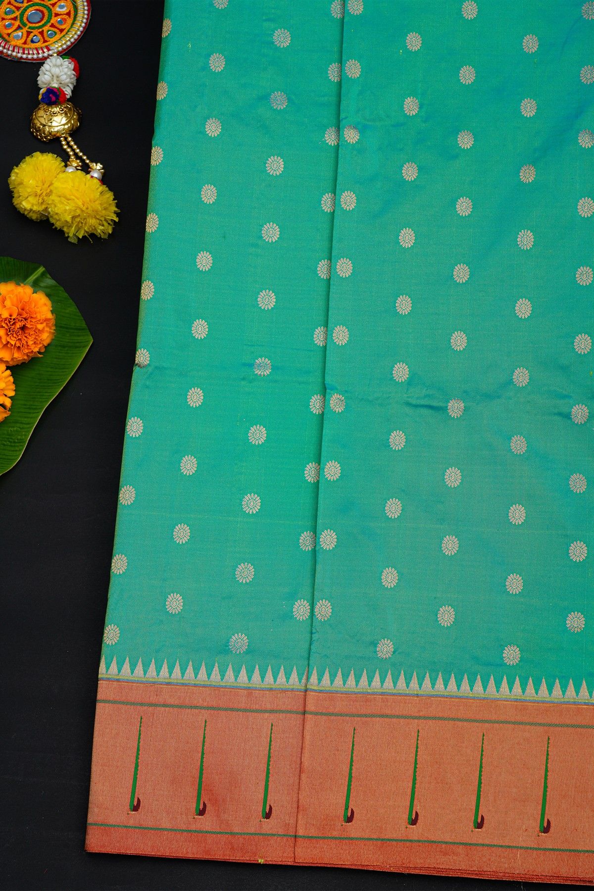 Narayanpet Silk Sea Green Saree With Muniya Buttis Border