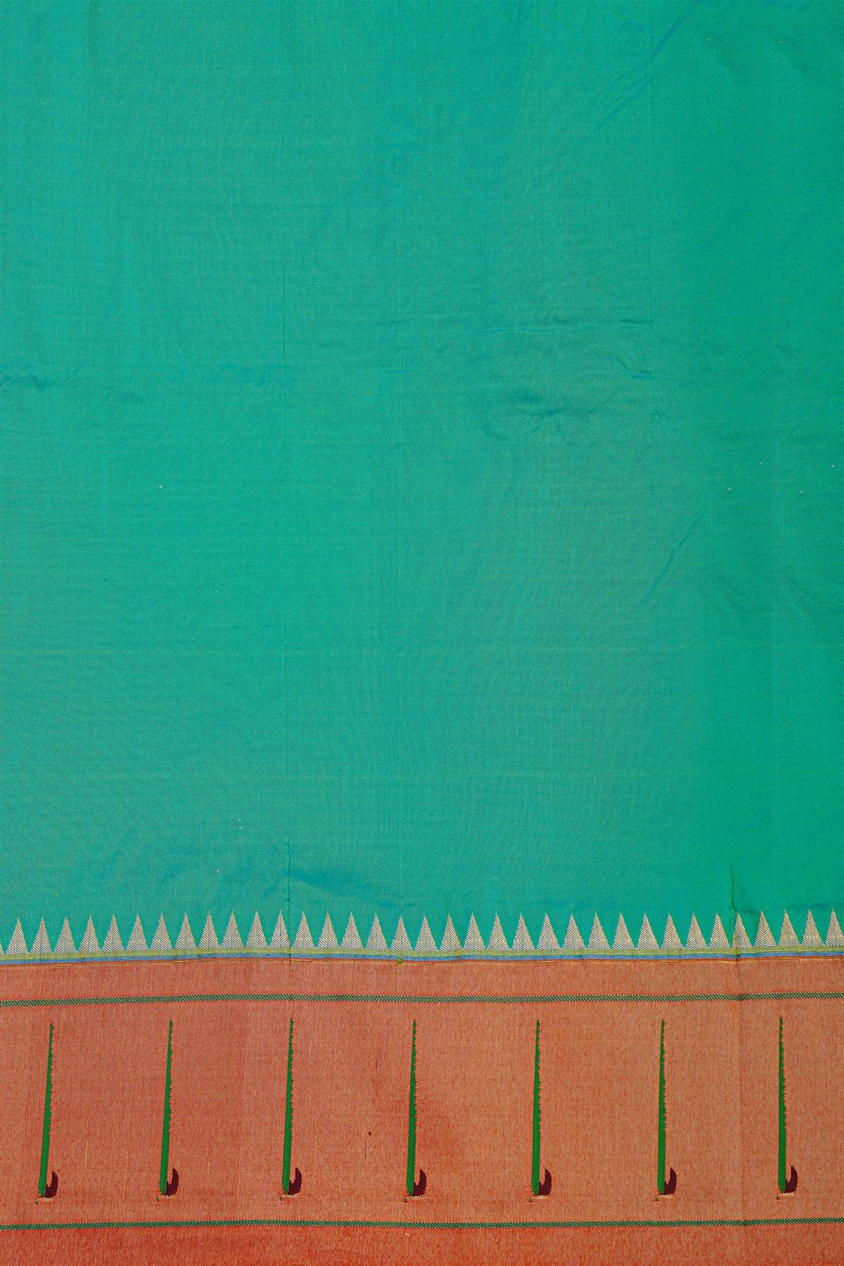 Narayanpet Silk Sea Green Saree With Muniya Buttis Border