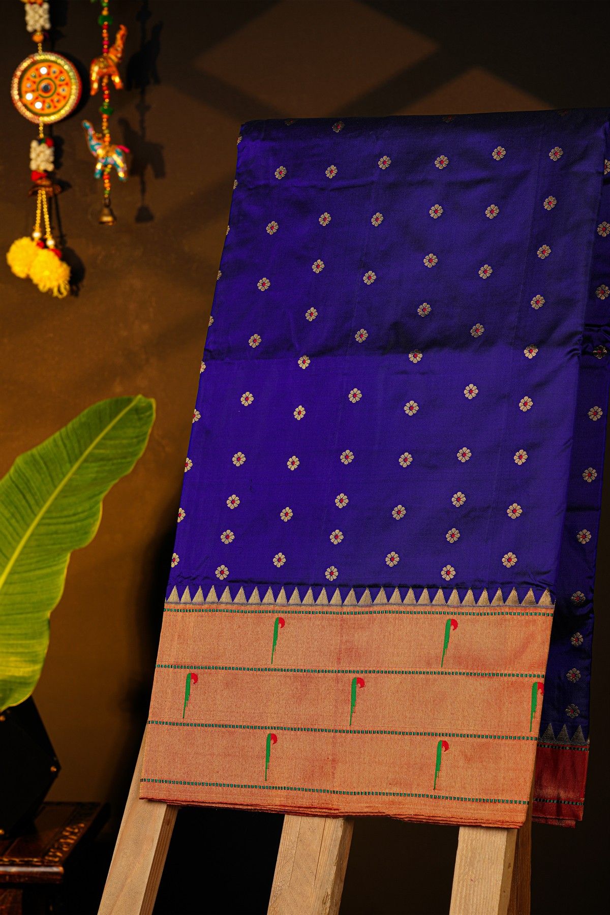 Narayanpet Silk Royal Blue Saree With Muniya Buttis Border