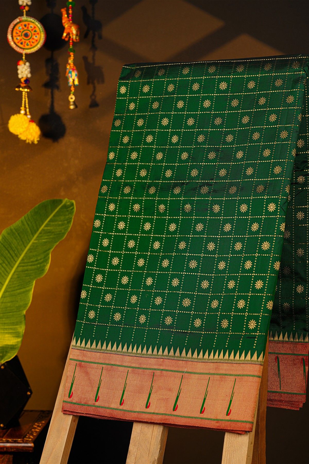 Narayanpet Silk Bottle Green Saree With Muniya Buttis Border