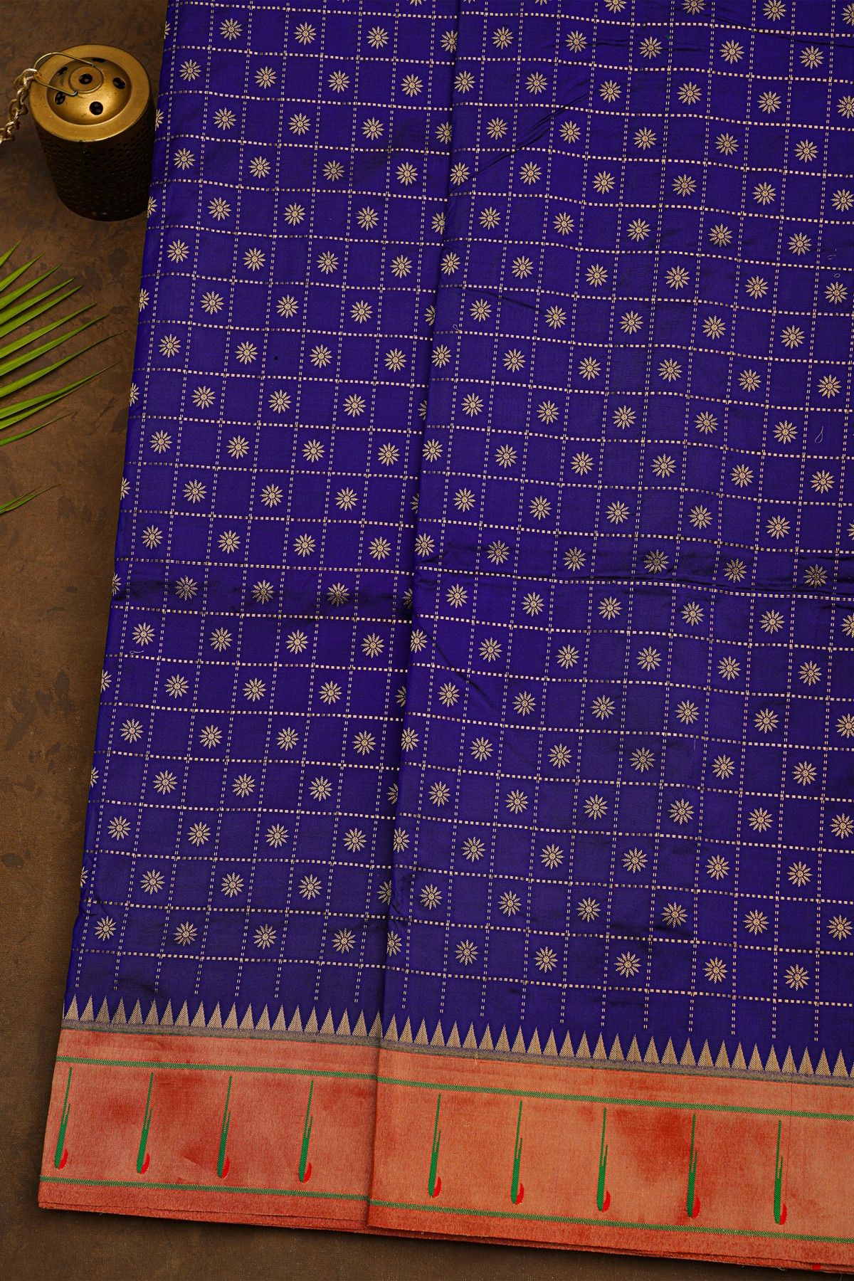 Narayanpet Silk Royal Blue Saree With Muniya Buttis Border
