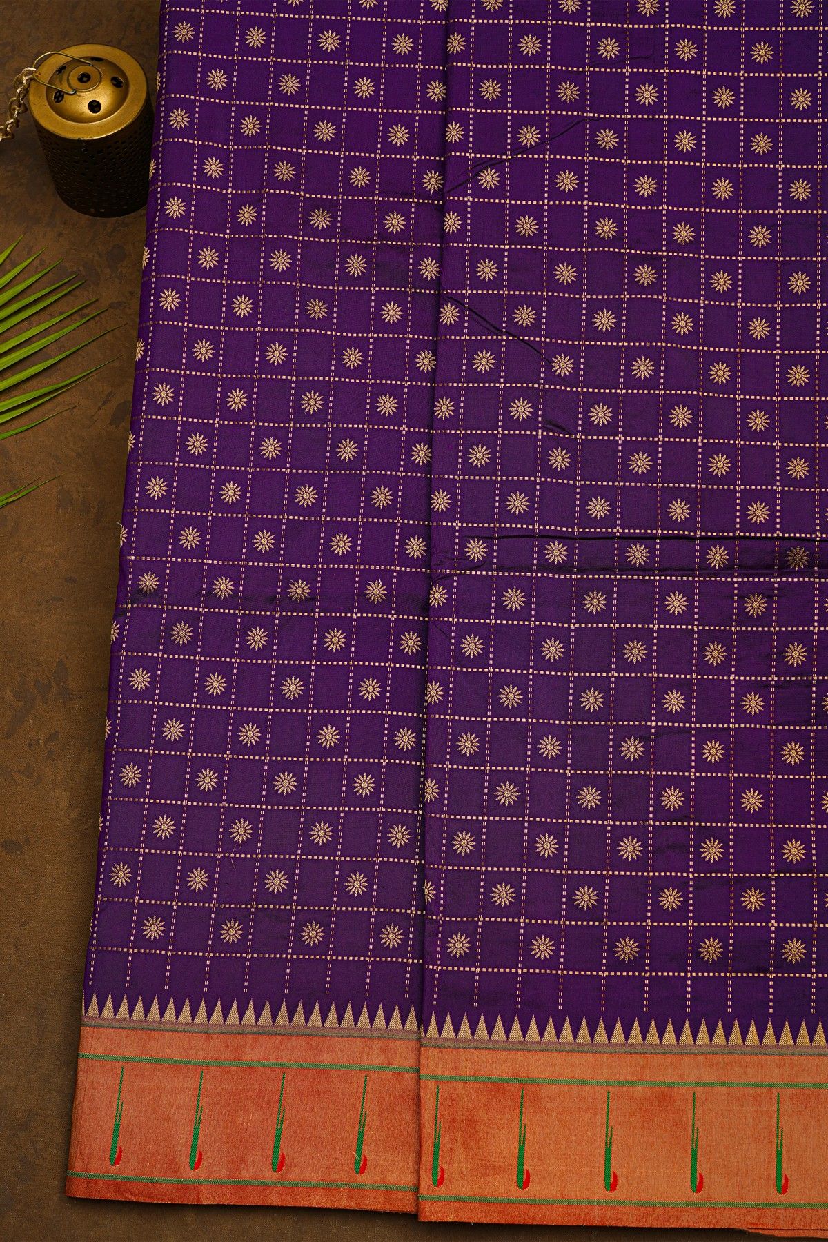 Narayanpet Silk Violet Saree With Muniya Buttis Border