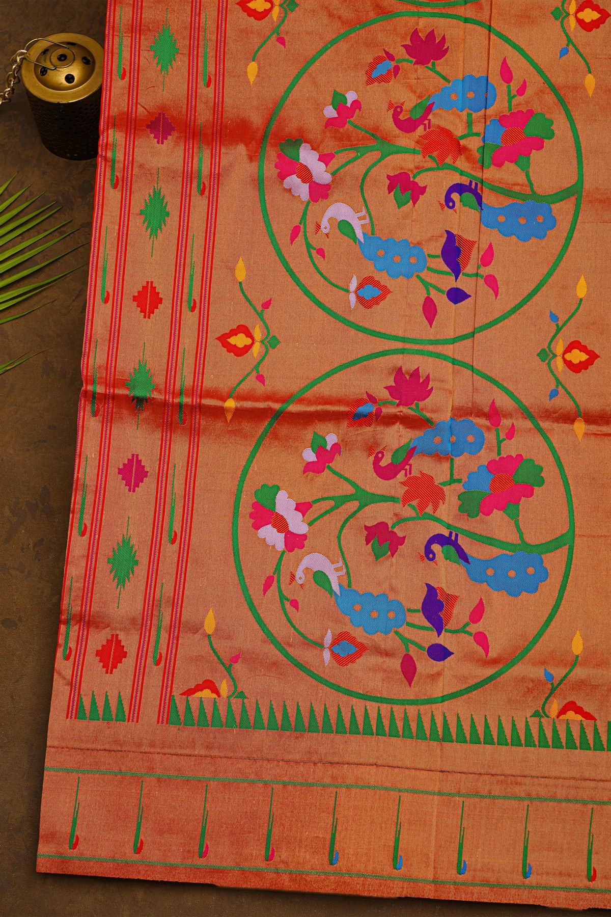 Narayanpet Silk Violet Saree With Muniya Buttis Border