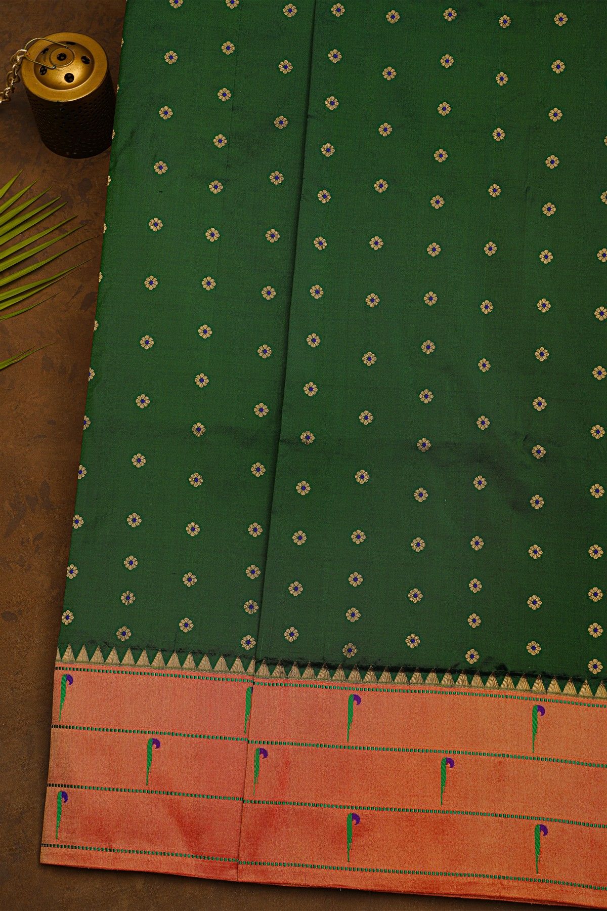 Narayanpet Silk Bottle Green Saree With Muniya Buttis Border