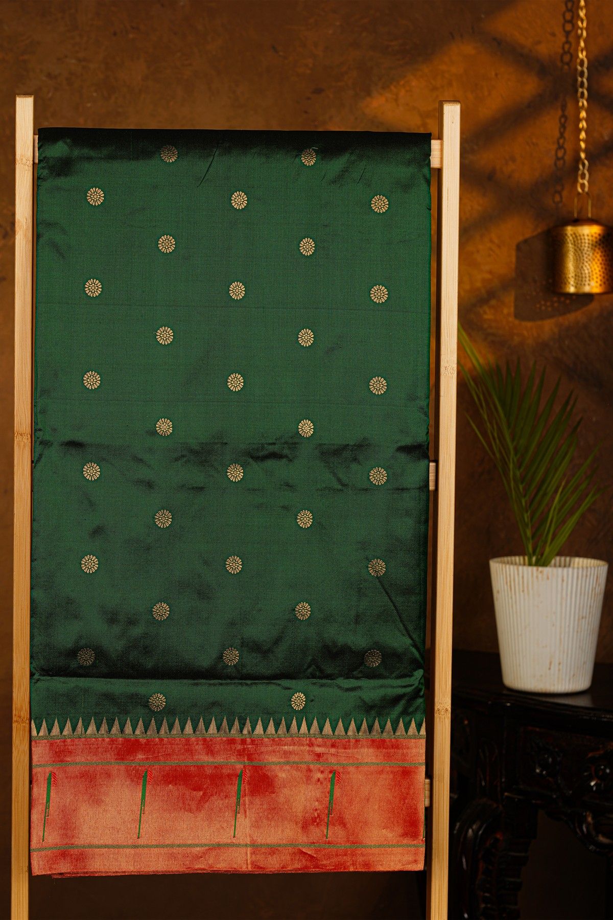 Narayanpet Silk Bottle Green Saree With Muniya Buttis Border