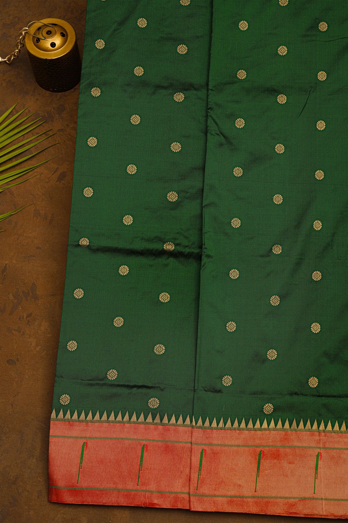 Narayanpet Silk Bottle Green Saree With Muniya Buttis Border