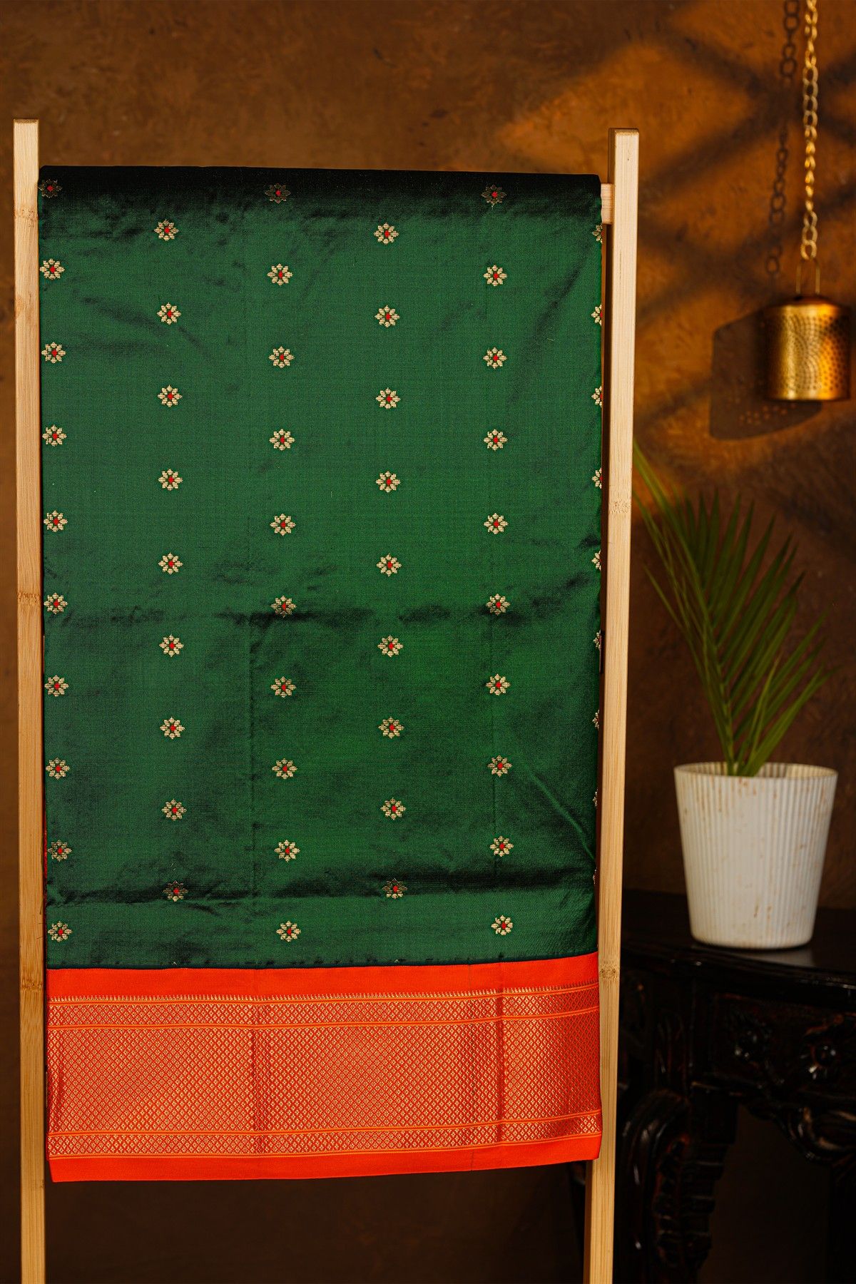 Narayanpet Silk Bottle Green Saree With Florals And Peacocks In Paithani Pallu