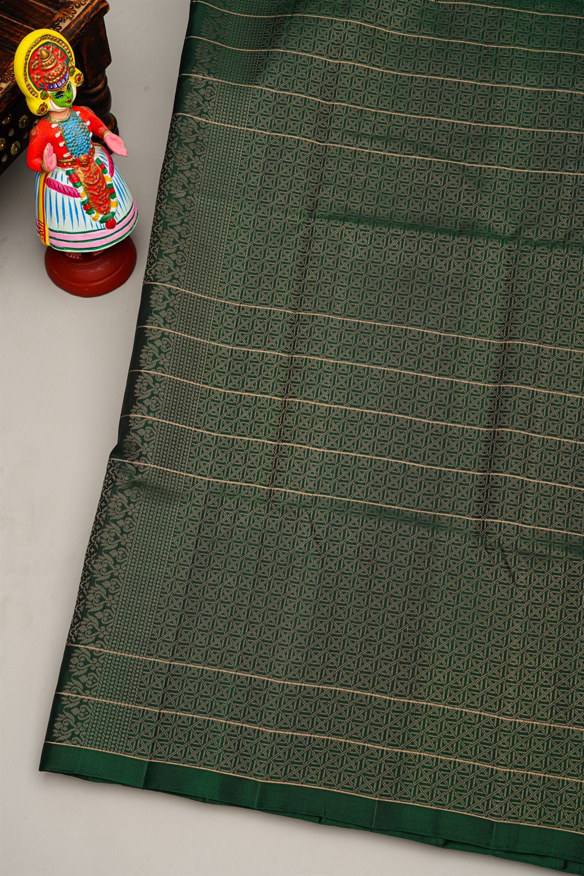 Coimbatore Silk Bottle Green Saree With Gap Border Motifs