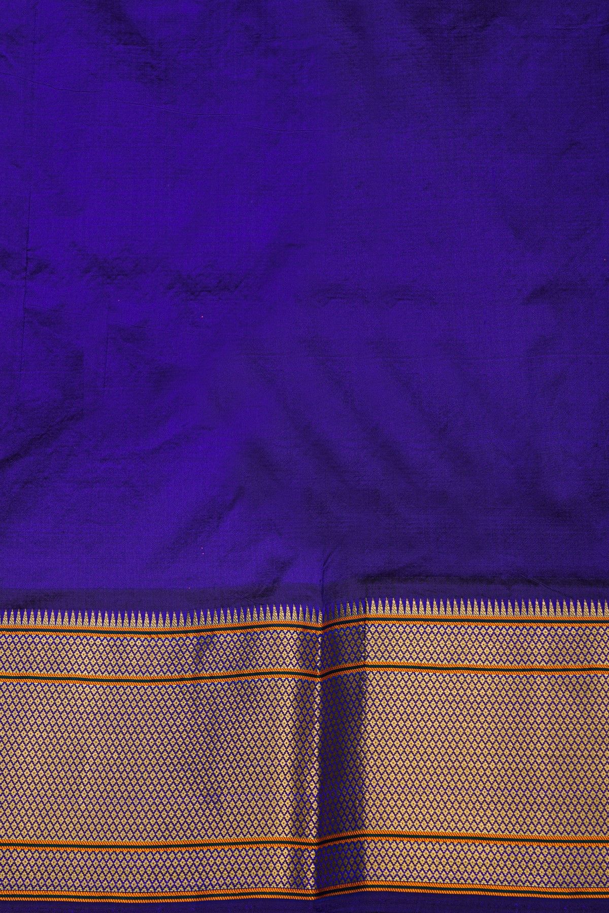 Narayanpet Silk Royal Blue Saree With Florals And Buttis Body