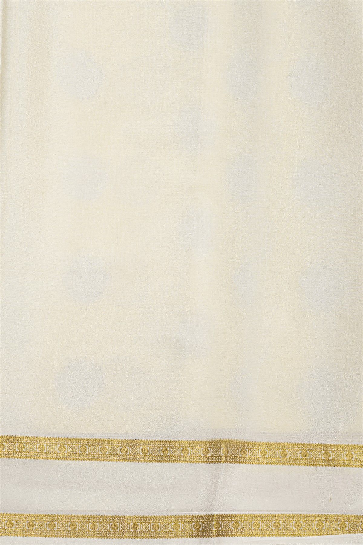 Mysore Crepe Yellow Saree With Gandaberunda Buttis Body