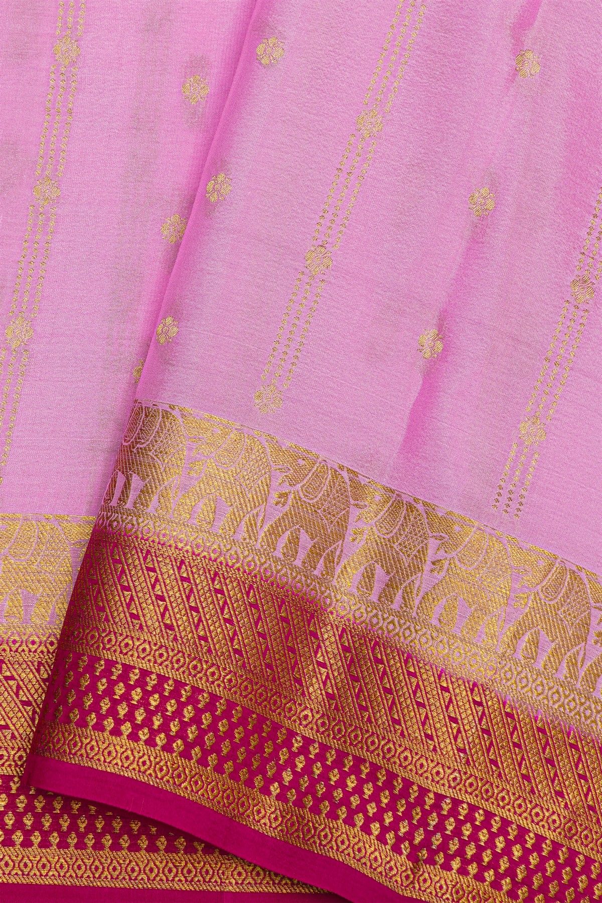 Mysore Crepe Dual Colour Saree With Elephants And Zig-Zag Lines Border